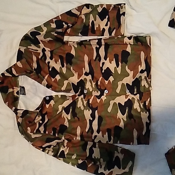 Boys Camo Pajamas Size 12/14 - Picture 2 of 7